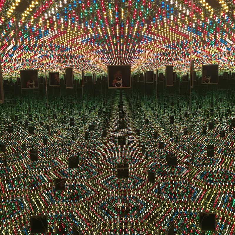 Yayoi Kusama: Infinity Mirrors